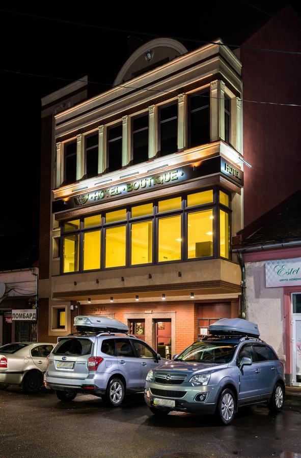 Hotel " Boutique " Uzhhorod Exterior foto