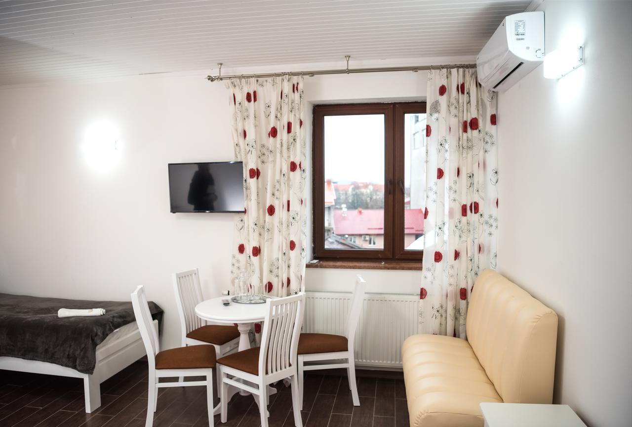 Hotel " Boutique " Uzhhorod Exterior foto